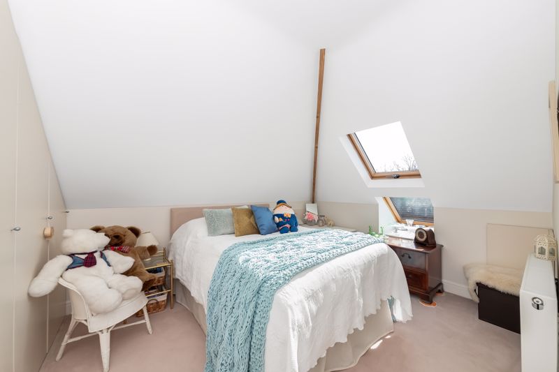 Bedroom- click for photo gallery